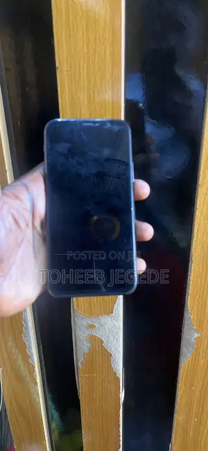 Apple iPhone 11 Pro 64 GB Gray
