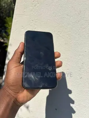 Apple iPhone 11 64 GB Black