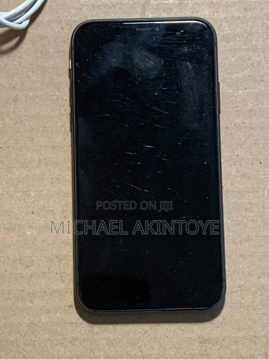 Apple iPhone 11 64 GB Black