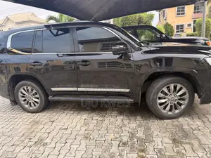 Toyota Land Cruiser 2020 Black