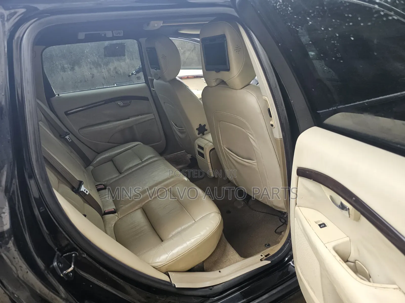 Volvo V70 3.2 2008 Black