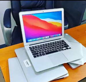 Laptop Apple MacBook Air 2017 8GB Intel Core i5 SSD 128GB