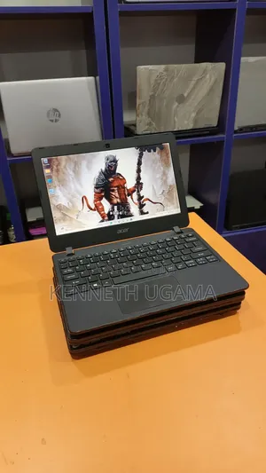 Laptop Acer TravelMate B 4GB Intel Celeron SSD 128GB