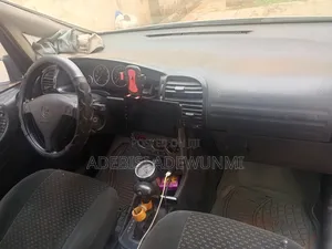 Opel Zafira 1.8 2005 Silver