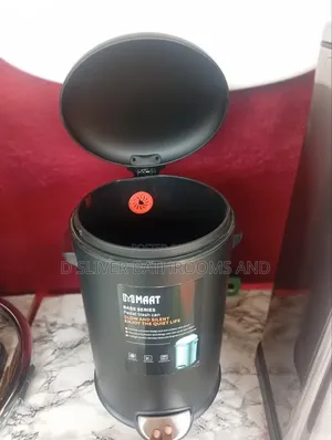 Modern Pedal Trash Bin