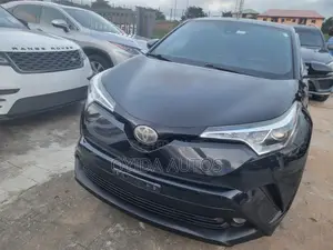 Toyota C-HR XLE FWD Sport Utility (2.0L 4cyl 2AM) 2018 Black