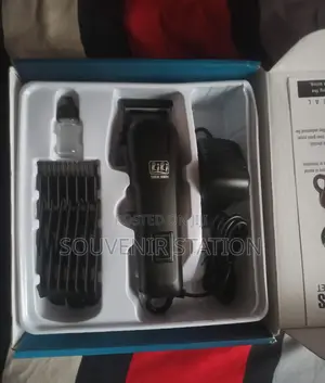 Cordless Rechargeable Professional Clipper With Accessories