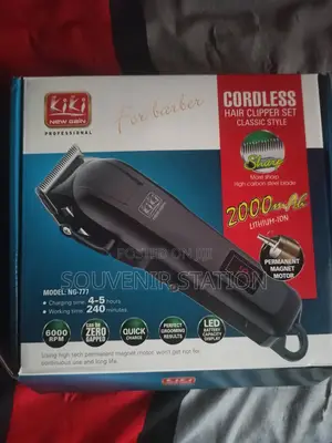 Cordless Rechargeable Professional Clipper With Accessories