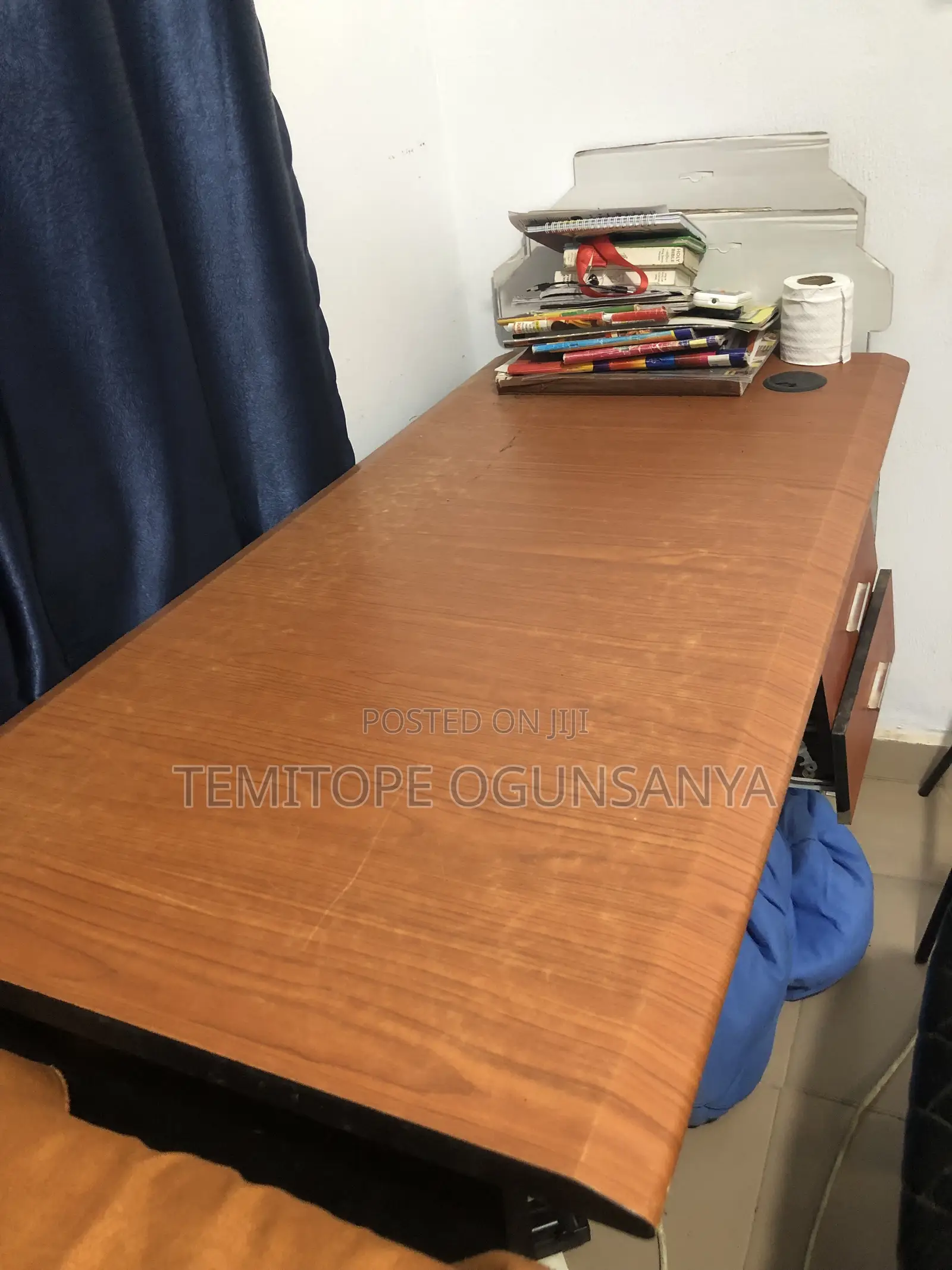 Office Chair and Table