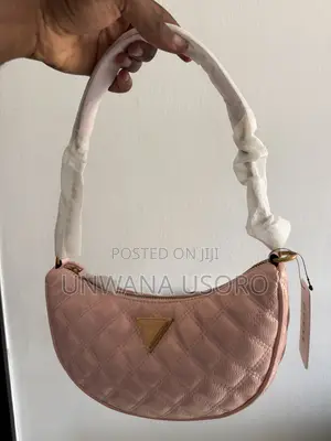 100% Original Guess Handbag Directly From the US