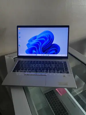 Laptop HP EliteBook 840 G7 16GB Intel Core i7 SSD 250GB