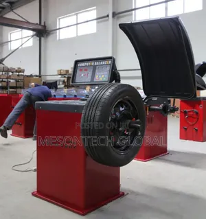 Automatic Wheel Balancer Machine