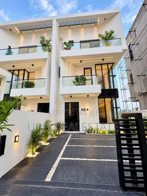 4bdrm Duplex in Ikota for sale