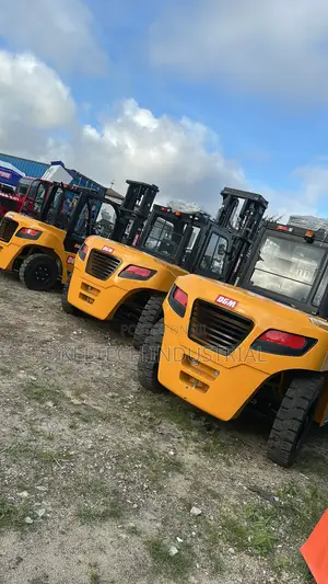 DGM Mobile Forklift 10t, 7t and 5t