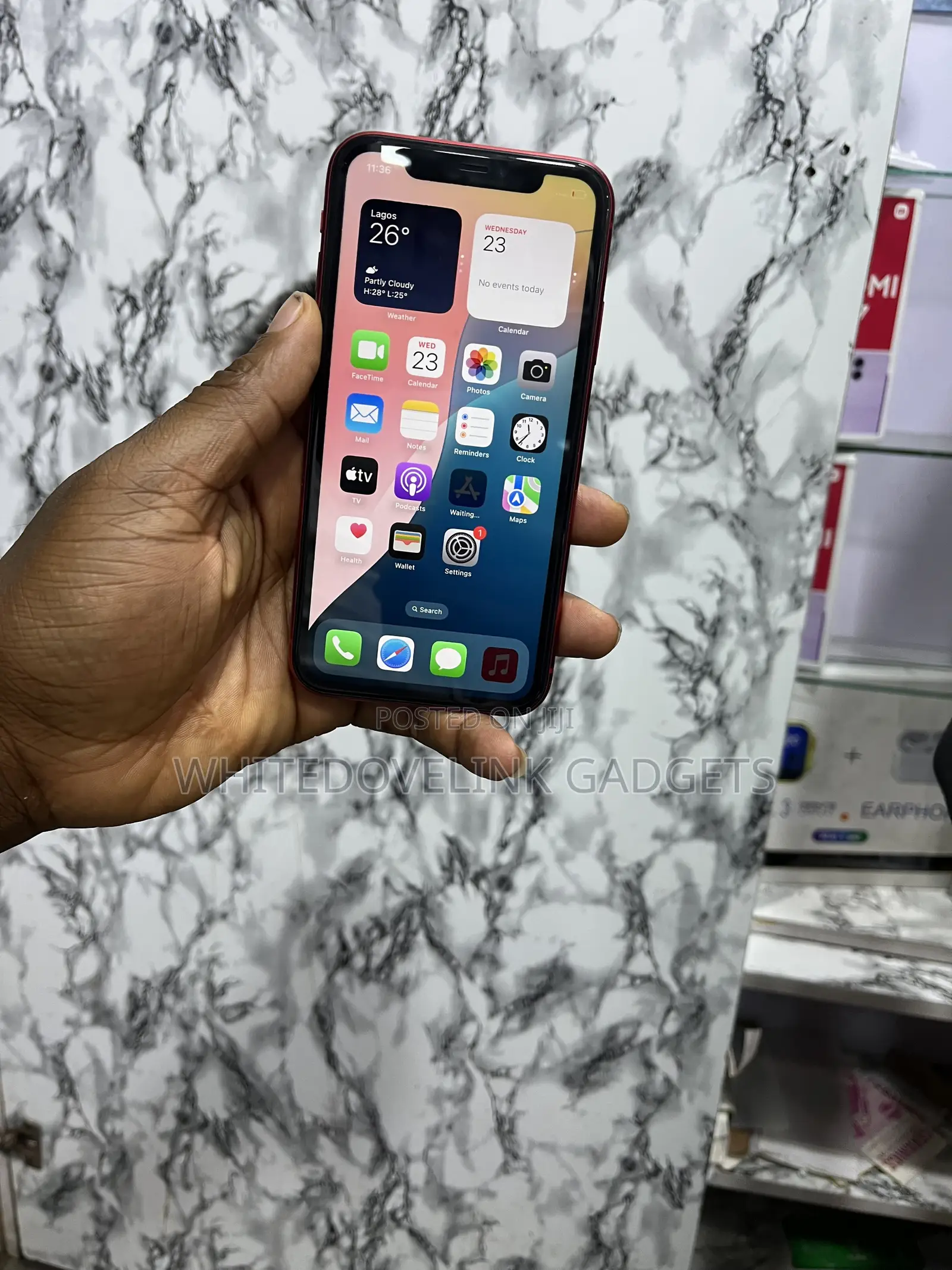 Apple iPhone 11 64 GB Red