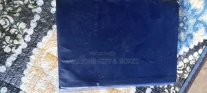 Gift Boxes/Moving Cartons