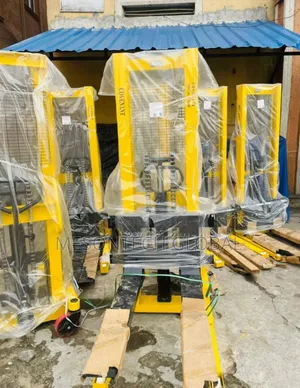 Manuel Hydraulic Forklift Stacker European Standard