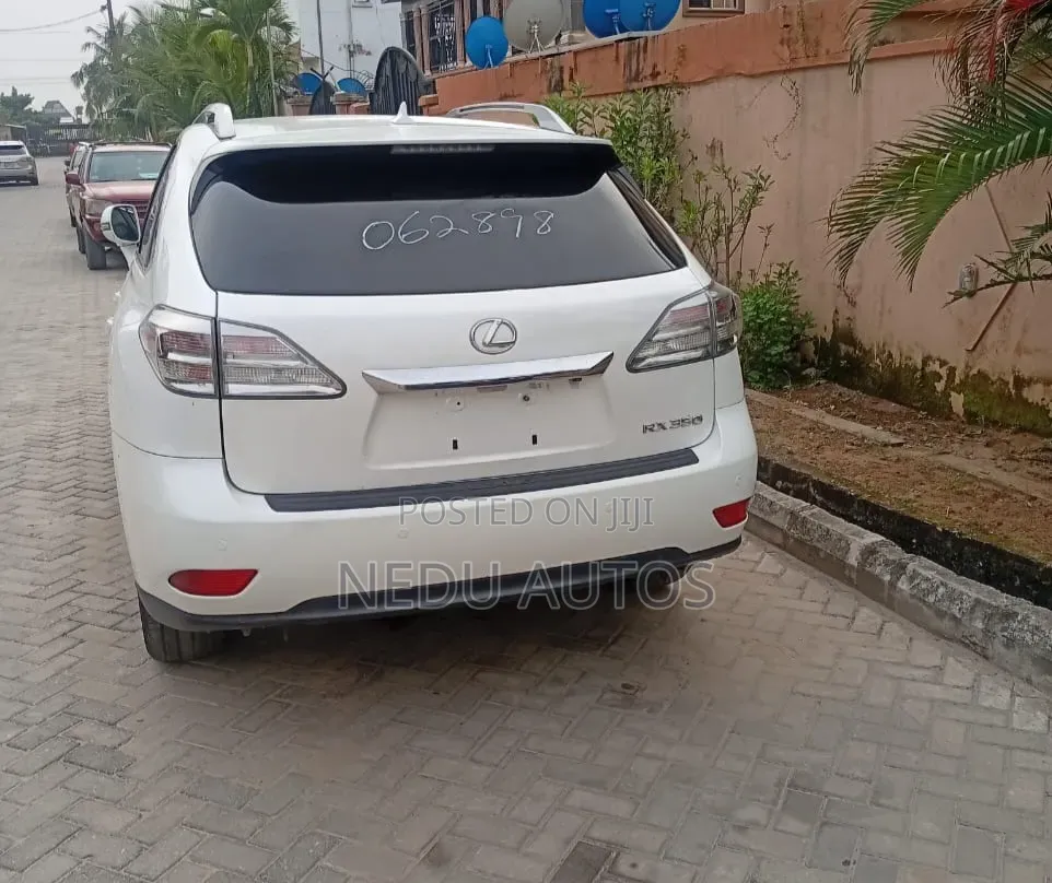 Lexus RX 2010 White