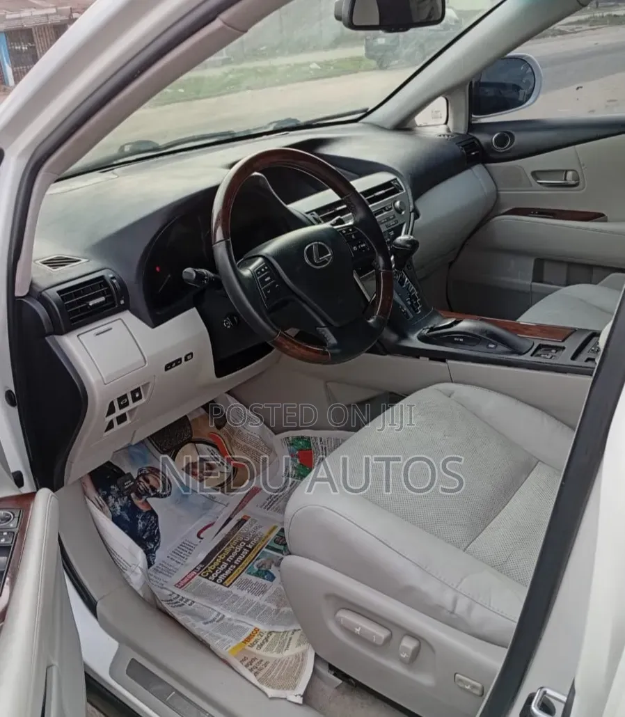 Lexus RX 2010 White