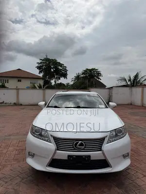 Lexus ES 350 FWD 2014 White