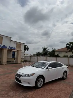 Lexus ES 350 FWD 2014 White