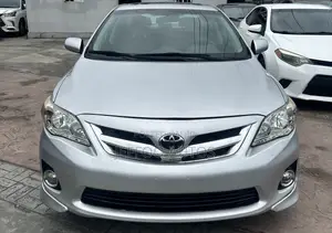 Toyota Corolla S 4dr Sedan (1.8L 4cyl 4A) 2012 Gray