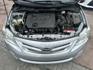 Toyota Corolla S 4dr Sedan (1.8L 4cyl 4A) 2012 Gray