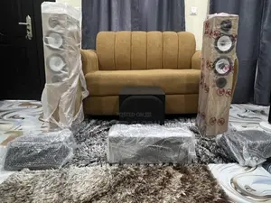 Exceptional UK Set of Floor Standing Monitor Audio HiFi Speakers