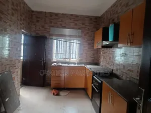 3bdrm Block of Flats in Omole Phase 2 Gra, Berger for rent