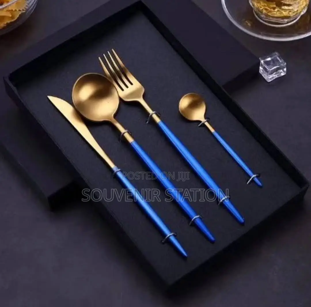 4 PCS Boxed Cutlery Set