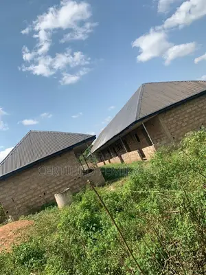10bdrm Block of Flats in Eruwa for sale