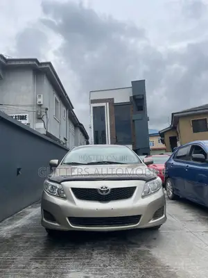 Toyota Corolla 2010 Gold
