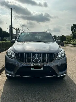 Mercedes-Benz GLE-Class GLE 400 4MATIC 2017 Gray