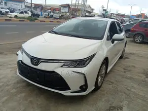 Toyota Corolla 2025 White
