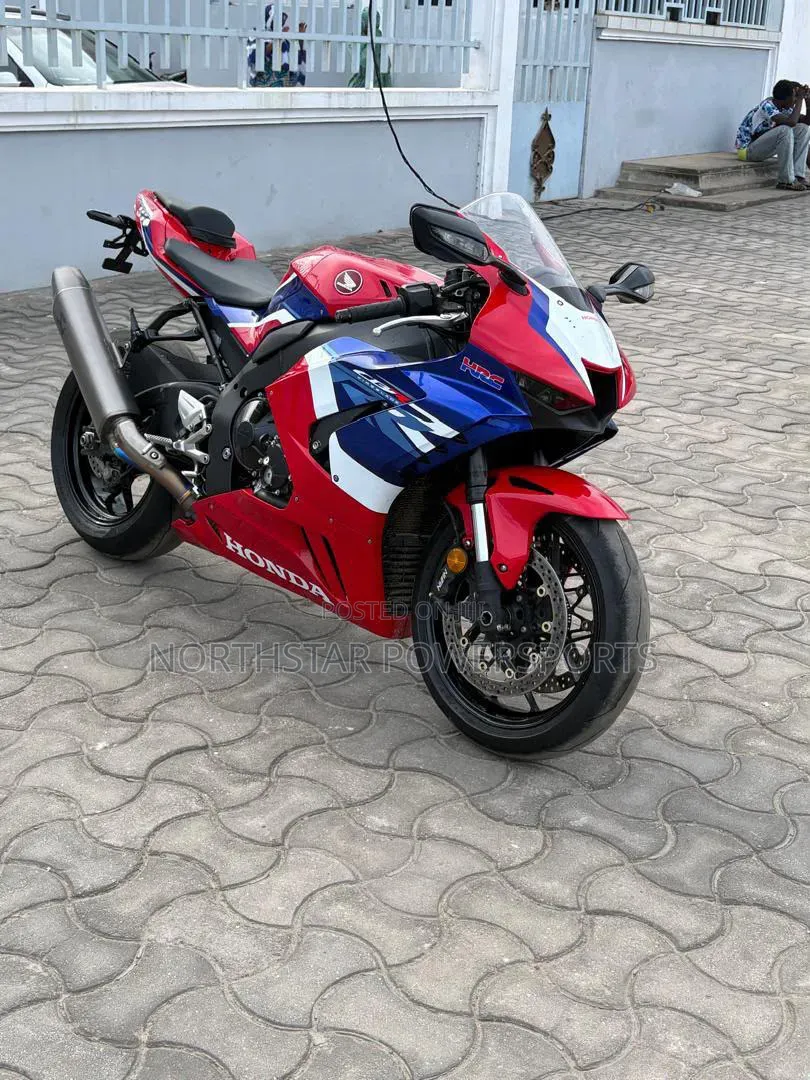 Honda CBR 2024 Red