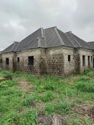 3bdrm Bungalow in Benin Road Abraka, Ethiope East for sale
