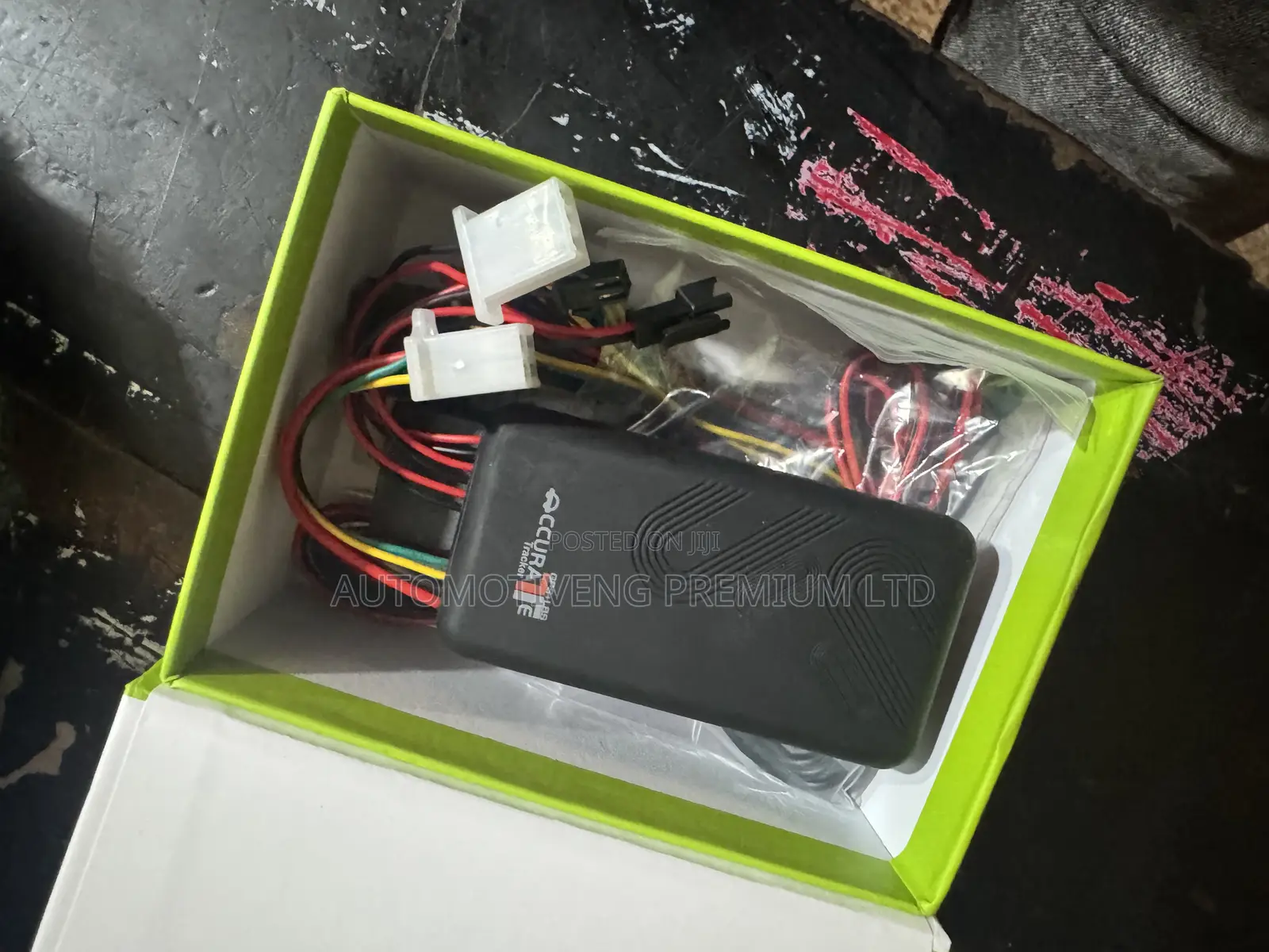 Accurate GPS Tracker GT06 Device With Installation