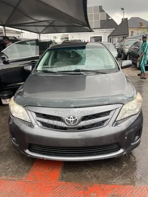 Toyota Corolla 2012 Brown