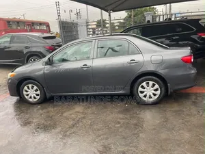 Toyota Corolla 2012 Brown