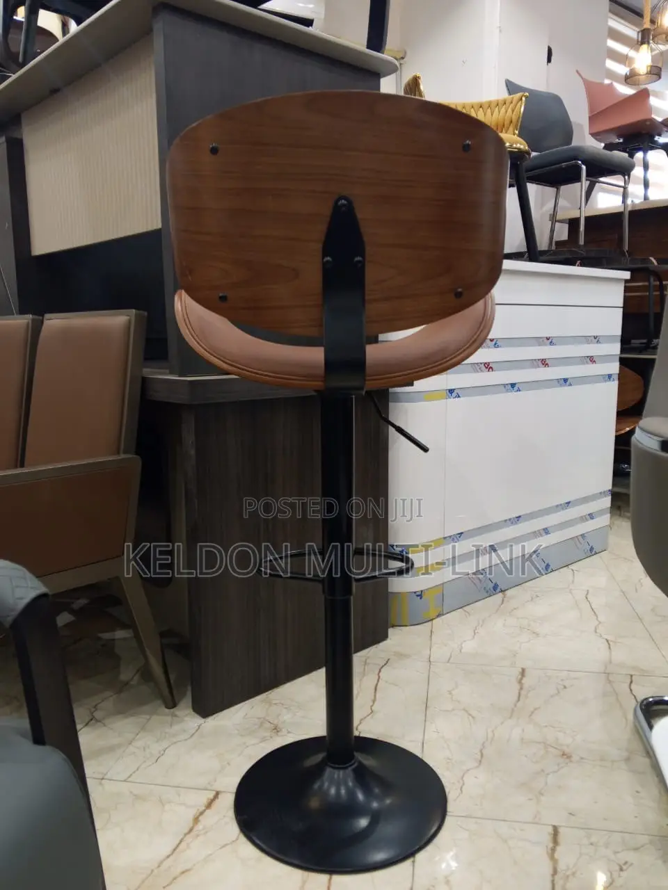 Super Elegant Leather Coated Bar Stool