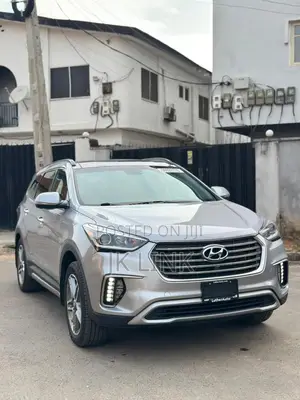 Hyundai Santa Fe 2017 Gray