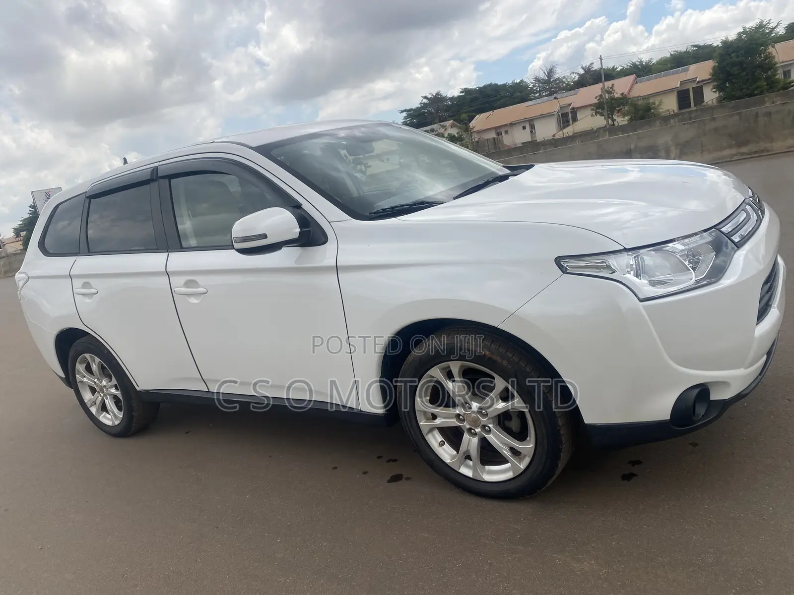 Mitsubishi Outlander 2014 White
