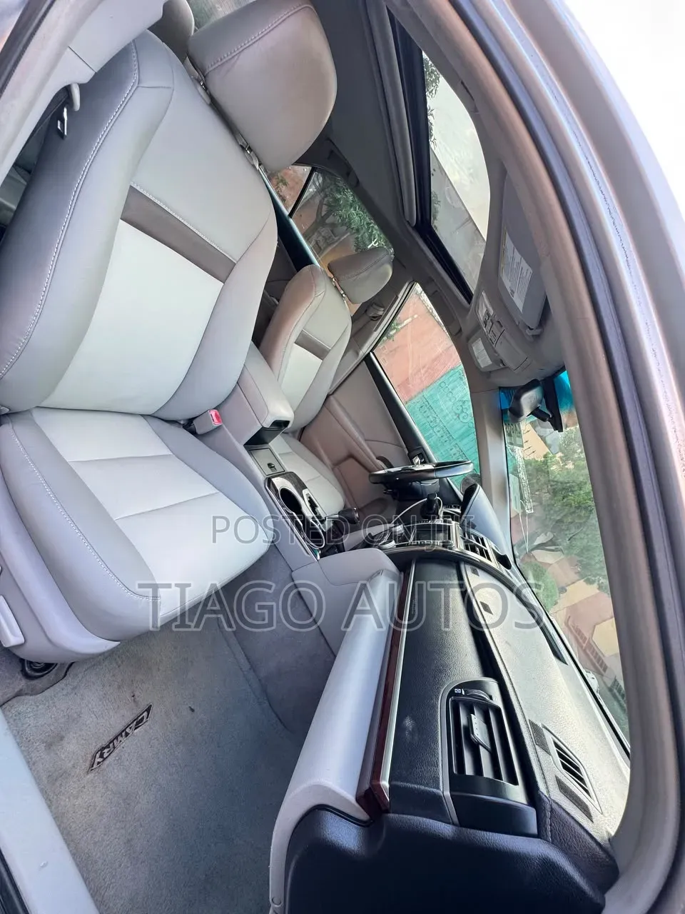 Toyota Camry 2012 Silver
