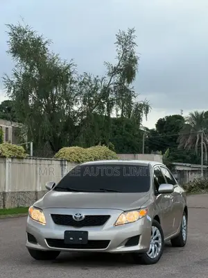 Toyota Corolla 2010 Gold