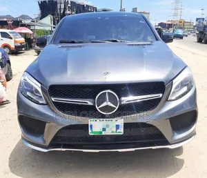 Mercedes-Benz GLE-Class 2017 Black