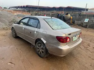 Toyota Corolla Sedan Automatic 2003 Gold