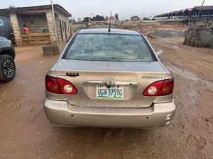 Toyota Corolla Sedan Automatic 2003 Gold