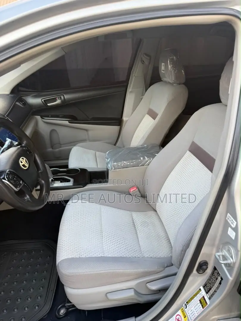 Toyota Camry 2012 Silver
