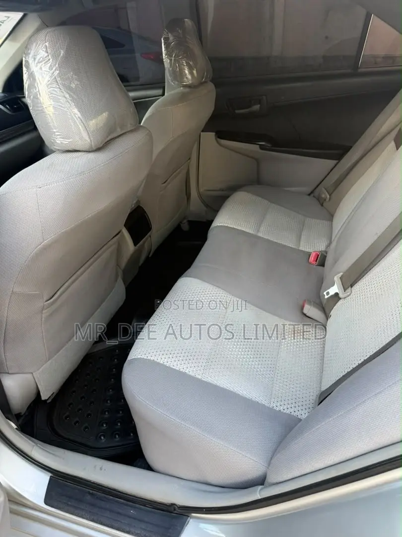 Toyota Camry 2012 Silver