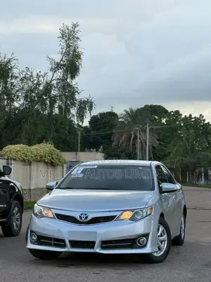 Toyota Camry 2012 Silver